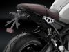 Nastavitelný držák SPZ RIZOMA FOX s koncovým světlem a odrazkou pro motocykly YAMAHA XSR900